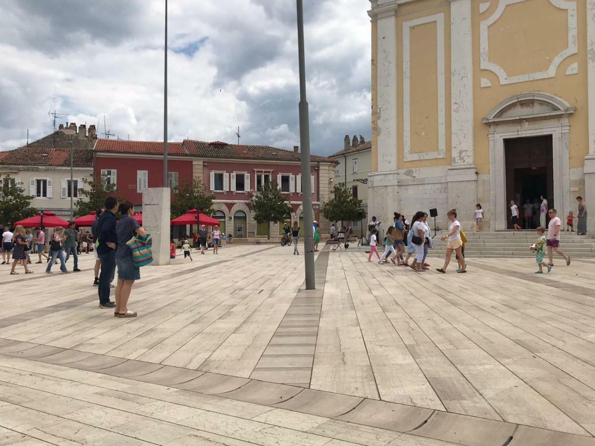 The * Porec